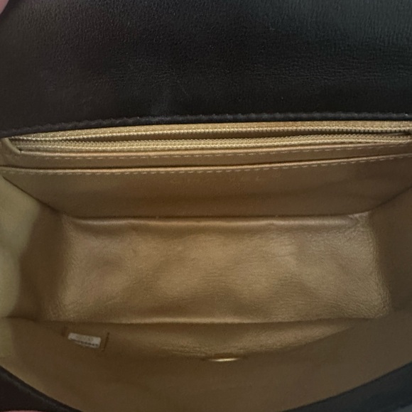 Authentic mini square pearl crush flap bag - Picture 8 of 10